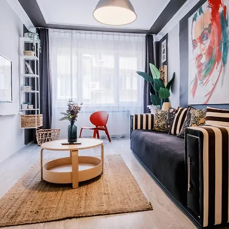 Charming Flat Next To Metro & Nisantasi In Sisli Apartment *