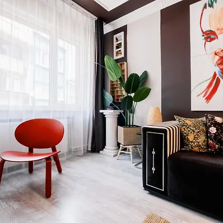 Charming Flat Next To Metro & Nisantasi In Sisli