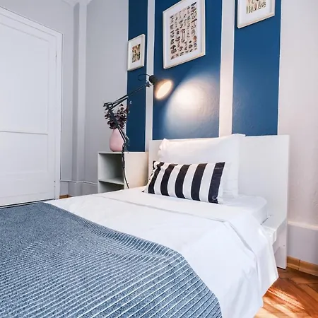 Charming Flat Next To Metro & Nisantasi In Sisli *